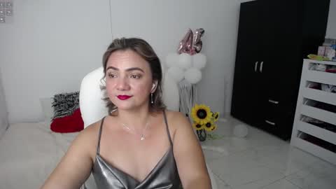 Snapshot of ana_hotmilf chatting on 02-02-25, 10:06  Ana  online show from 02-02-25, 10:06