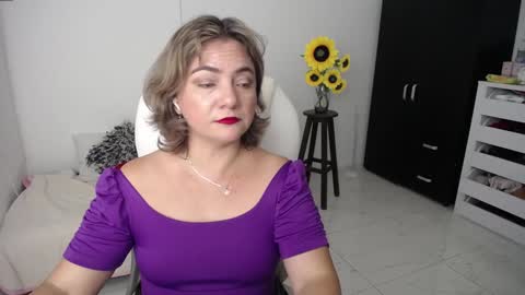 Snapshot of ana_hotmilf chatting on 02-08-25, 03:00  Ana  online show from 02-08-25, 03:00