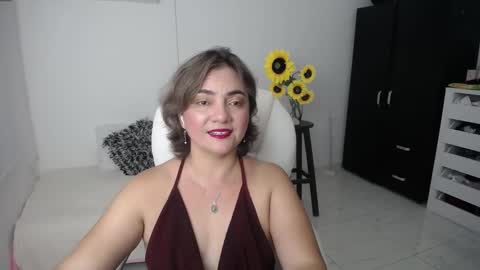 Snapshot of ana_hotmilf chatting on 03-03-25, 09:05  Ana  online show from 03-03-25, 09:05