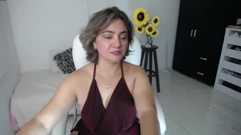 Snapshot of ana_hotmilf chatting on 03-04-25, 03:33  Ana  online show from 03-04-25, 03:33
