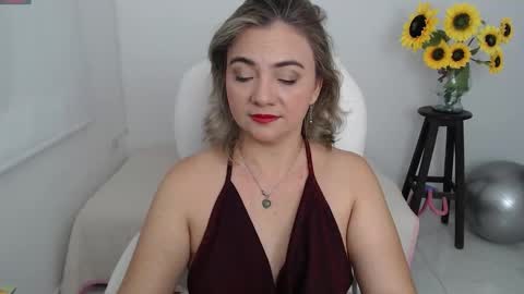 Snapshot of ana_hotmilf chatting on 09-11-25, 11:05  Ana  online show from 09-11-25, 11:05