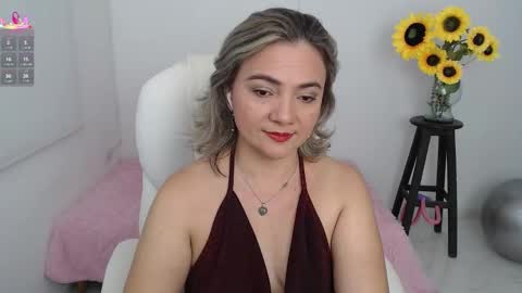 Snapshot of ana_hotmilf chatting on 09-18-25, 11:51  Ana  online show from 09-18-25, 11:51