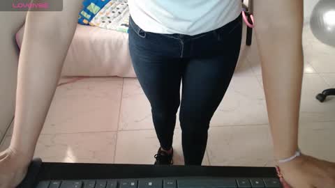 Snapshot of ana_hotmilf chatting on 10-08-25, 12:03  Ana  online show from 10-08-25, 12:03