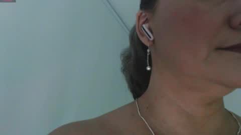 Snapshot of ana_hotmilf chatting on 12-18-25, 11:11 Ana online show from 12-18-25, 11:11