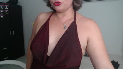 Snapshot of ana_hotmilfx chatting on 03-03-25, 10:10 ANA online show from 03-03-25, 10:10