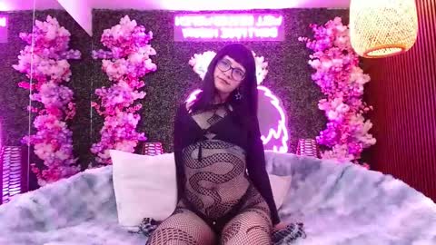 Snapshot of ana_luve chatting on 01-12-26, 03:56 Ana online show from 01-12-26, 03:56