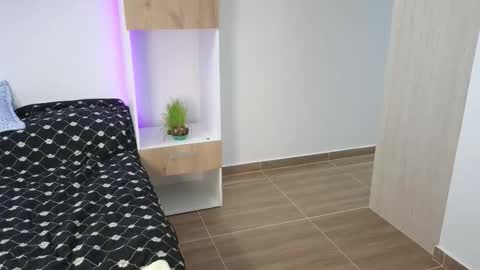 Ana Melissa online show from 11-13-25, 02:49