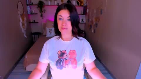 Snapshot of ana_mills chatting on 02-21-26, 10:05 Ana online show from 02-21-26, 10:05