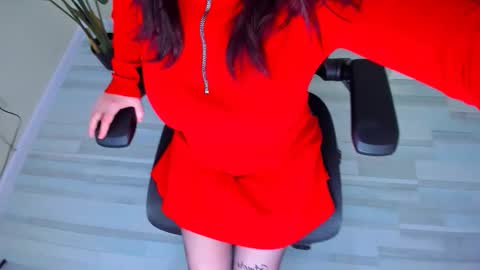 Snapshot of ana_mills chatting on 02-25-26, 10:03 Ana online show from 02-25-26, 10:03