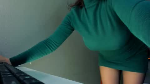 Snapshot of ana_mills chatting on 03-10-26, 10:20 Ana online show from 03-10-26, 10:20