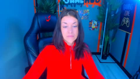 Snapshot of ana_mills chatting on 05-07-26, 10:20 Ana online show from 05-07-26, 10:20