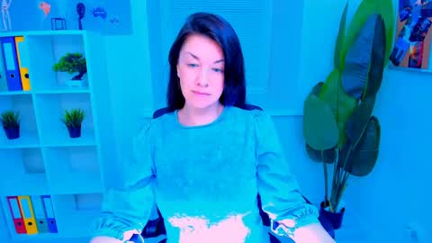Snapshot of ana_mills chatting on 05-21-26, 10:11 Ana online show from 05-21-26, 10:11