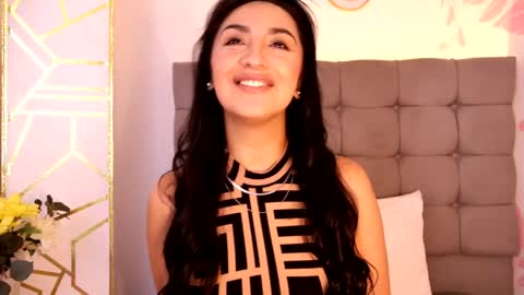 Snapshot of ana_riveros chatting on 05-15-26, 07:43 online show from 05-15-26, 07:43