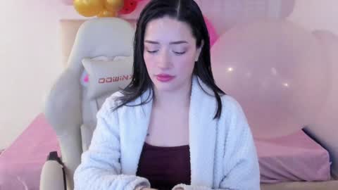 Snapshot of ana_ruuh chatting on 02-03-25, 03:17 Im anna but you can call me as you want online show from 02-03-25, 03:17