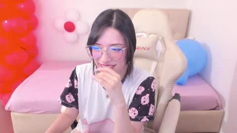 Snapshot of ana_ruuh chatting on 03-04-26, 08:37 Im anna but you can call me as you want online show from 03-04-26, 08:37