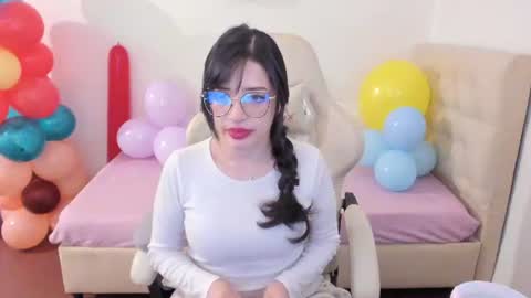 Im anna but you can call me as you want online show from 06-19-26, 10:35