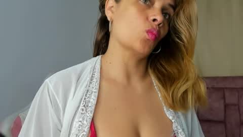 Ana online show from 04-10-26, 10:03