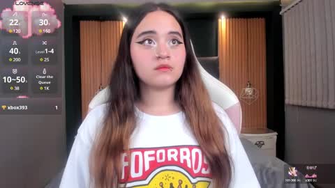 Snapshot of ana_taylor2 chatting on 12-17-24, 12:56 Ana online show from 12-17-24, 12:56