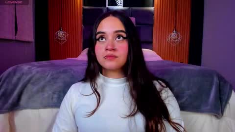 Snapshot of ana_taylor2 chatting on 09-09-25, 09:36 Ana online show from 09-09-25, 09:36