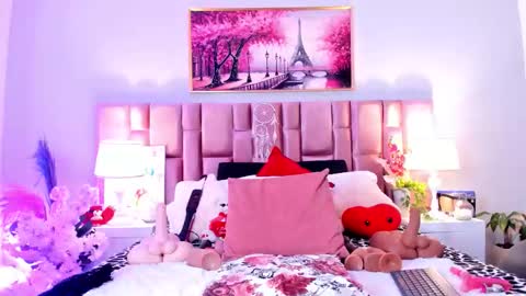 anaa_bellaa online show from 11-22-25, 12:15