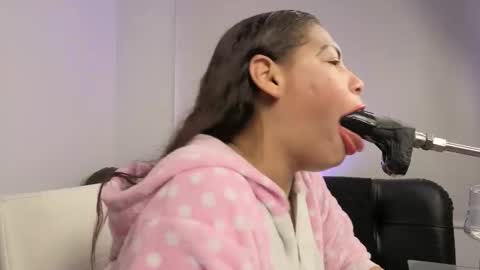 Anabel Alice Gandara online show from 03-05-26, 09:49