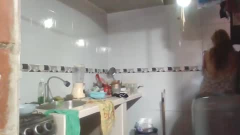 anabella_00 online show from 04-16-26, 09:39