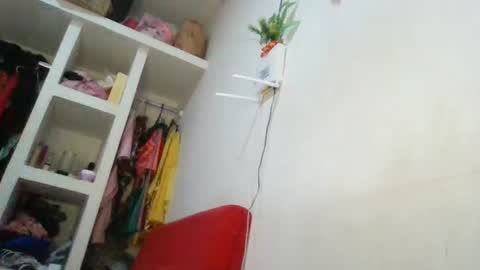 anabella_00 online show from 06-24-26, 01:59