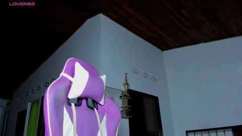 Snapshot of anabellabonariva chatting on 11-29-25, 11:19 Anabella online show from 11-29-25, 11:19