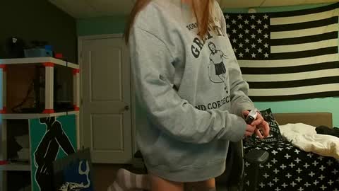 Snapshot of anabelleleigh chatting on 01-22-25, 01:32 Anabelleleigh online show from 01-22-25, 01:32