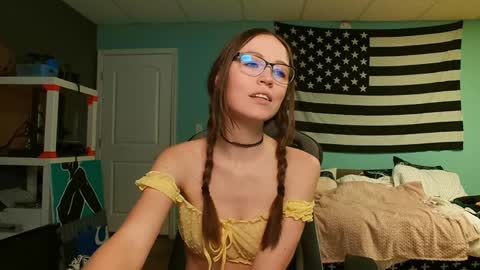 Snapshot of anabelleleigh chatting on 03-05-25, 04:35 Anabelleleigh online show from 03-05-25, 04:35