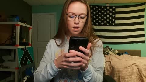 Snapshot of anabelleleigh chatting on 03-10-25, 12:37 Anabelleleigh online show from 03-10-25, 12:37