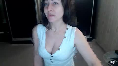 Snapshot of anabelsweet chatting on 02-09-26, 03:21 Milana online show from 02-09-26, 03:21
