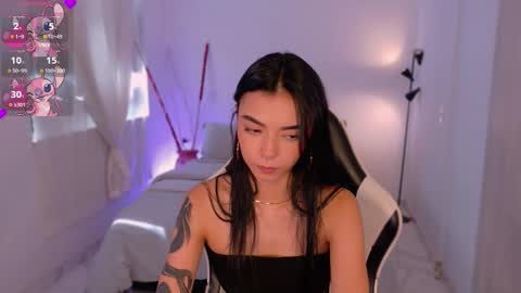 ANABEL WOLF  online show from 12-02-25, 04:35