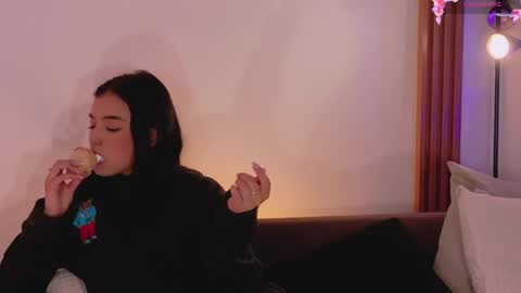 ANABEL WOLF  online show from 04-29-26, 06:03