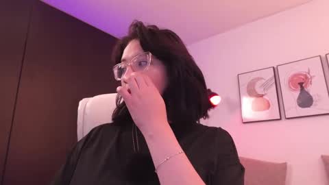 Snapshot of anah_ chatting on 01-15-26, 02:27 IG Soyanah online show from 01-15-26, 02:27