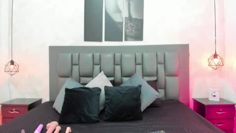 anahi  online show from 04-29-26, 11:22