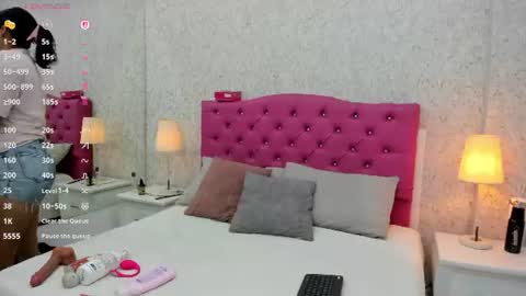 Snapshot of anais_espinosa chatting on 06-24-26, 07:24 Anais online show from 06-24-26, 07:24