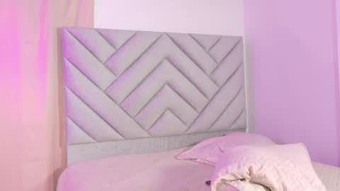 Snapshot of anaisdream_ chatting on 02-20-26, 06:10 anaisdream_ online show from 02-20-26, 06:10