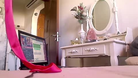 Snapshot of anaiserebel chatting on 01-11-25, 09:15 anaiserebel online show from 01-11-25, 09:15