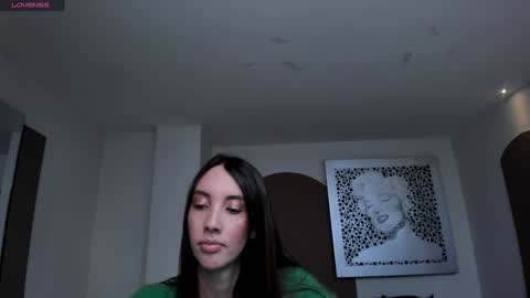 Snapshot of anaisnin1 chatting on 01-06-25, 11:29 Anais Nin online show from 01-06-25, 11:29