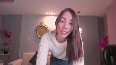 Snapshot of anaisnin1 chatting on 01-30-25, 12:27 Anais Nin online show from 01-30-25, 12:27