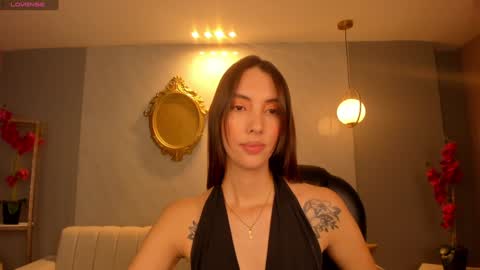 Snapshot of anaisnin1 chatting on 01-31-25, 11:56 Anais Nin online show from 01-31-25, 11:56