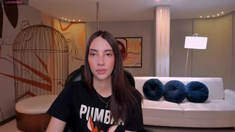 Snapshot of anaisnin1 chatting on 02-18-25, 12:06 Anais Nin online show from 02-18-25, 12:06