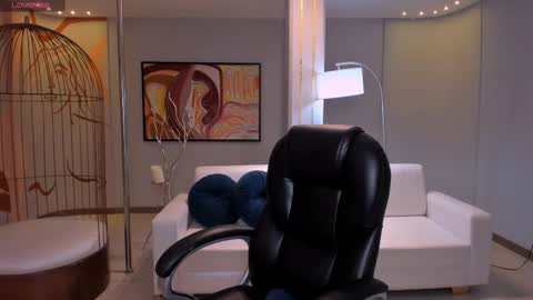 Snapshot of anaisnin1 chatting on 02-20-25, 01:08 Anais Nin online show from 02-20-25, 01:08