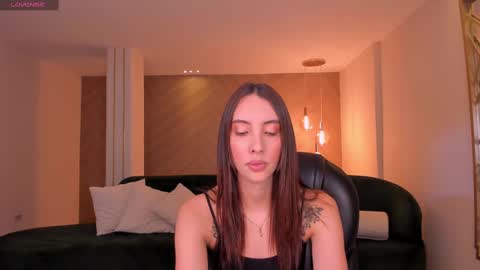 Snapshot of anaisnin1 chatting on 02-24-25, 11:32 Anais Nin online show from 02-24-25, 11:32