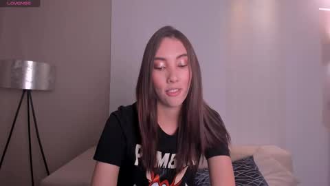 Snapshot of anaisnin1 chatting on 03-09-25, 11:14 Anais Nin online show from 03-09-25, 11:14