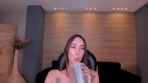 Snapshot of anaisnin1 chatting on 03-10-25, 02:48 Anais Nin online show from 03-10-25, 02:48