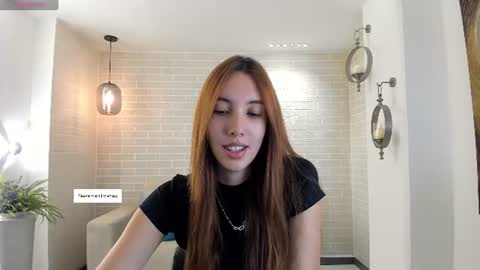 Snapshot of anaisnin1 chatting on 06-19-26, 10:52 Anais Nin online show from 06-19-26, 10:52