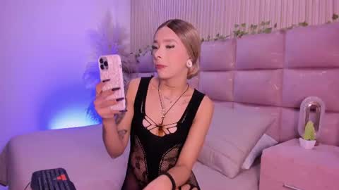 Snapshot of anaksunamun6 chatting on 06-19-26, 03:55 Ana online show from 06-19-26, 03:55