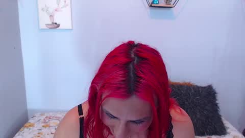 Snapshot of analia_01 chatting on 02-28-25, 04:20 Analia online show from 02-28-25, 04:20